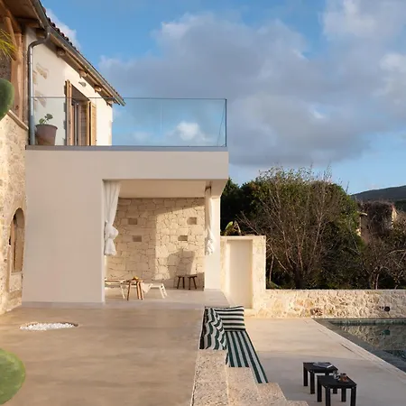 Spartacus Villa, A Countryside Bohemian Retreat, By Thinkvilla * Mészi